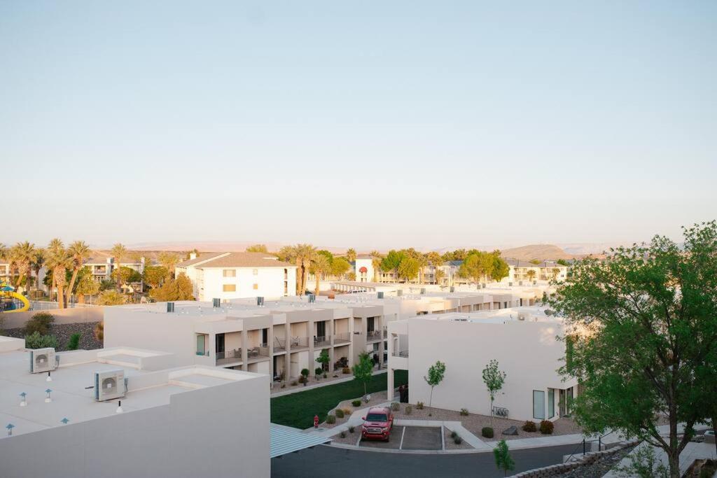 Zen Trail Retreat - New 5 Bedroom Luxury Condo Σεντ Τζορτζ Εξωτερικό φωτογραφία
